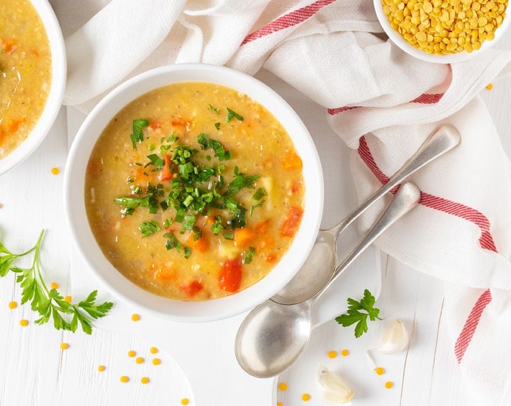healthy-vegetarian-soup-with-organic-yellow-split-lentils-min